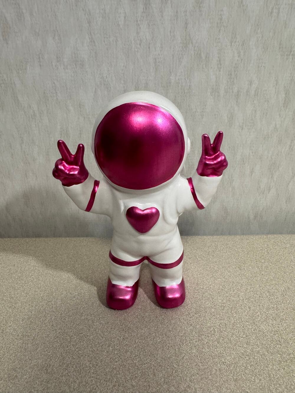 Target Spritz 2026 Valentine's Day Peace Love Astronaut Figurine White Pink NEW